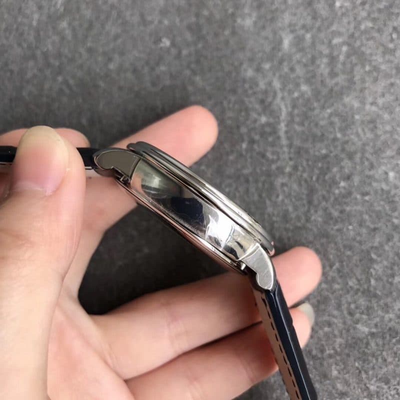 OM厂V2版宝珀经典系列复刻6654月相腕表侧面图