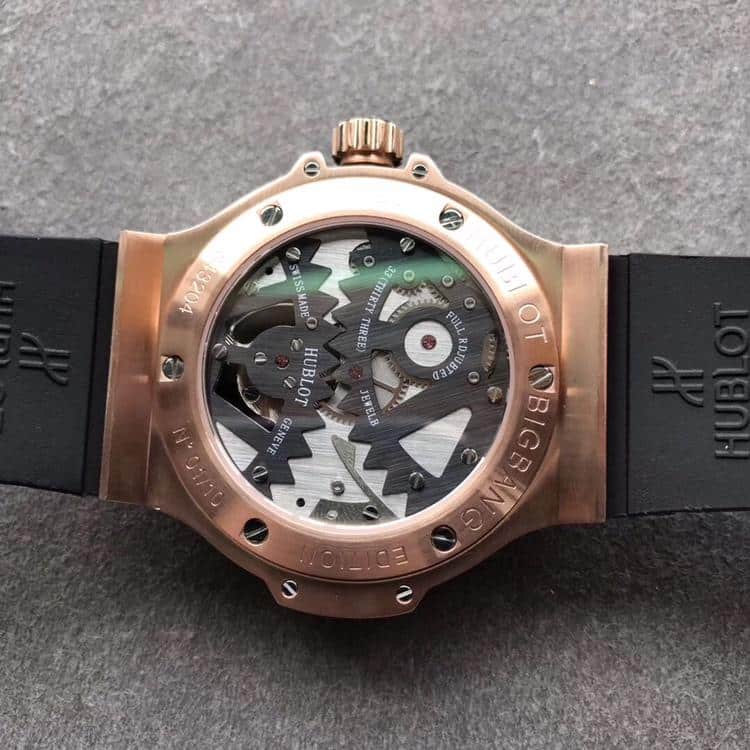 宇舶大爆炸BigBang陀飞轮玫瑰金黑盘机芯图