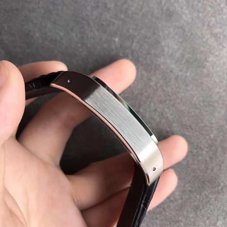 卡地亚山度士复刻表黑骑士方形高端品质 多颜色侧面图