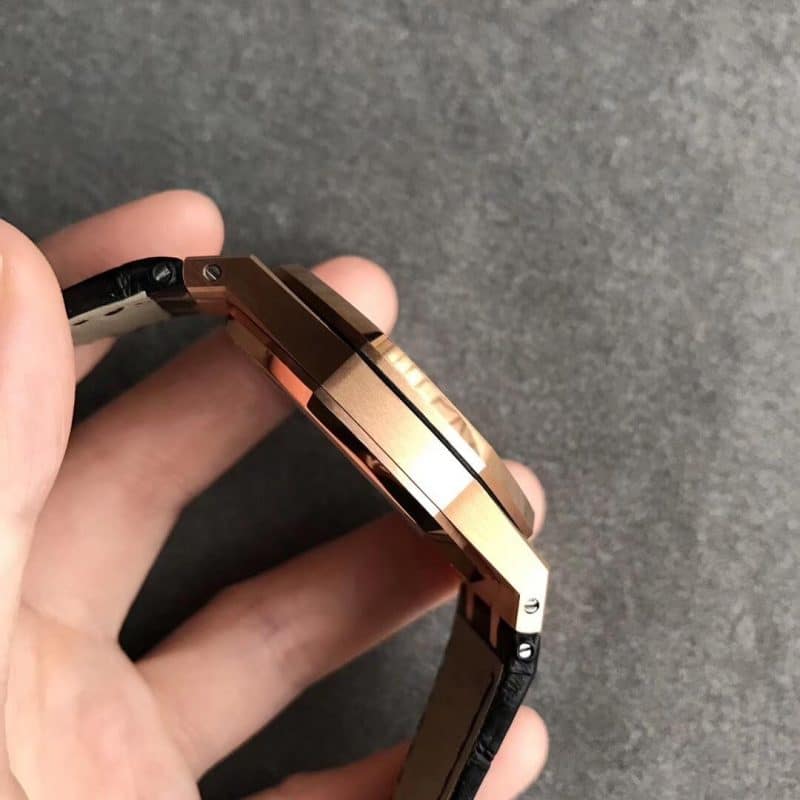 JF厂爱彼皇家橡树系列15400OR.OO.D002CR.01男表侧面图