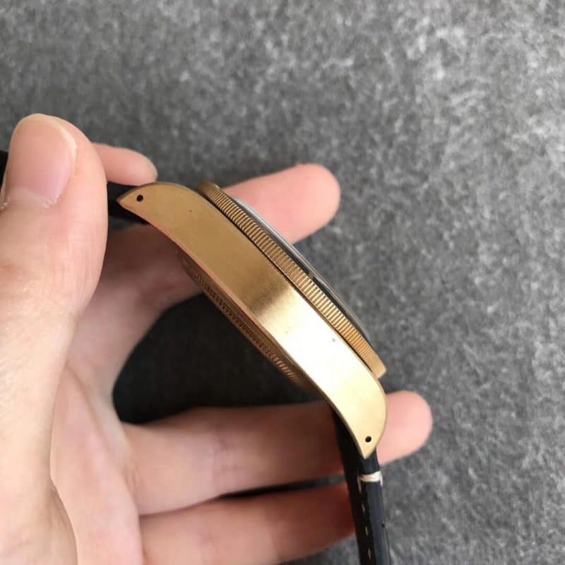 ZF厂帝舵碧湾青铜型M79250BA-0001 复古款式侧面图