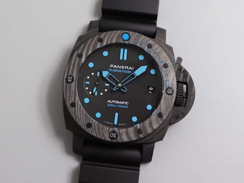 vs厂沛纳海Pam960顶级复刻表42mm表盘碳纤维正面图