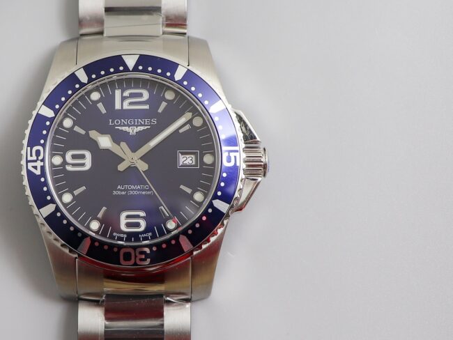 浪琴康卡斯潜水系列L3.741.4.96.6腕表细节图