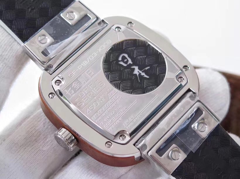 Sevenfriday- P系列 P1B/03 自动机械女表全球限量款实物拍摄后盖图
