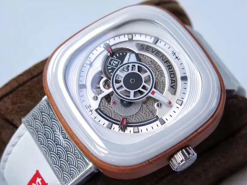 Sevenfriday- P系列 P1B/03 自动机械女表全球限量款实物拍摄正面图