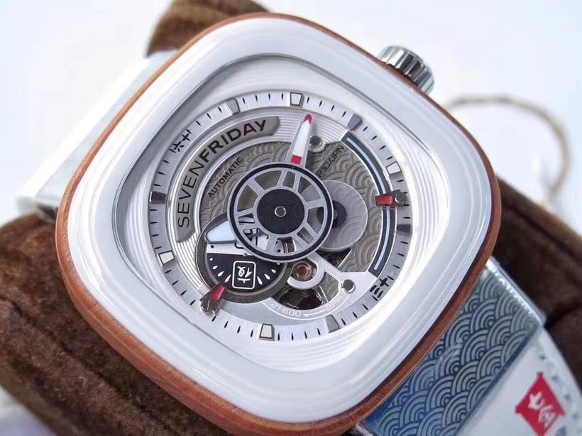 Sevenfriday- P系列 P1B/03 自动机械女表全球限量款实物拍摄正面图