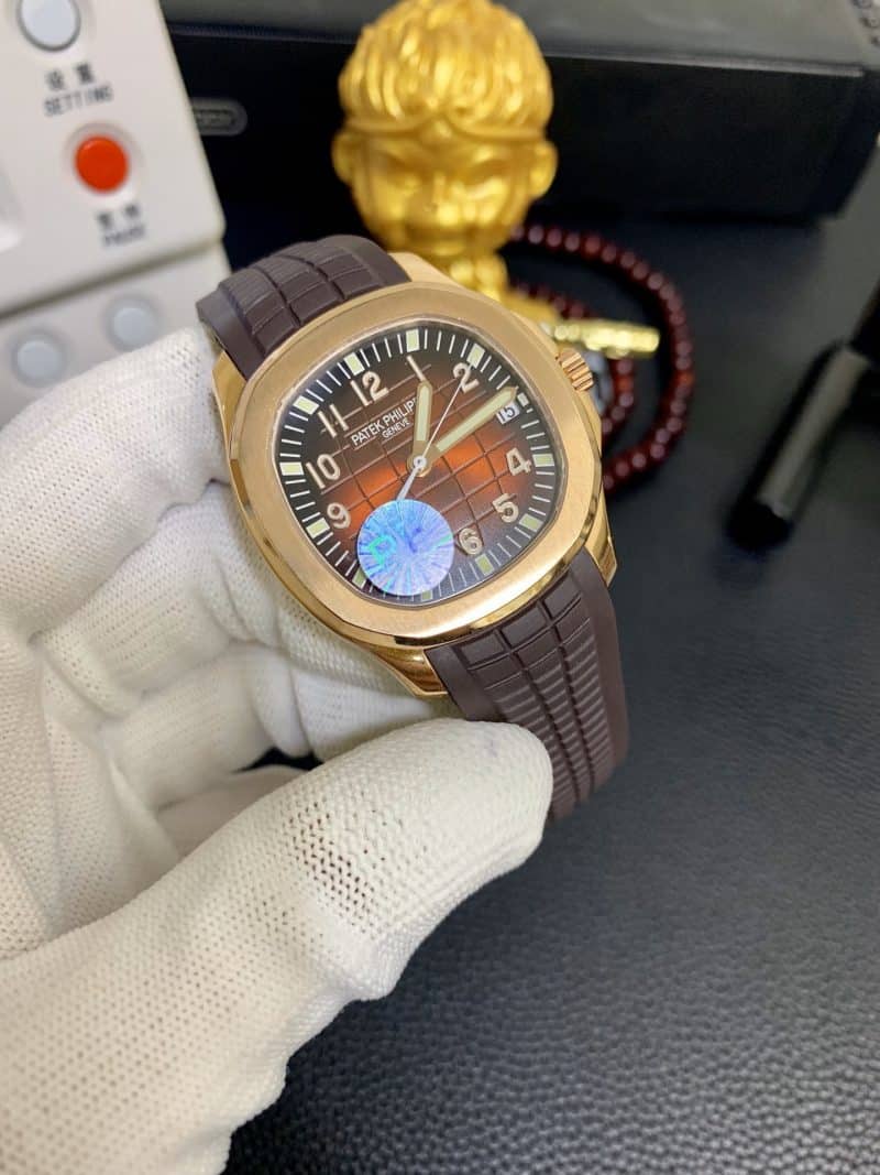 真金百达翡丽金表手雷复刻AQUANAUT系列5167R-001男表正面图