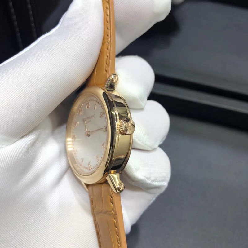 百达翡丽古典表系列 18K实心金 35mm 瑞士自动机械机芯侧面图