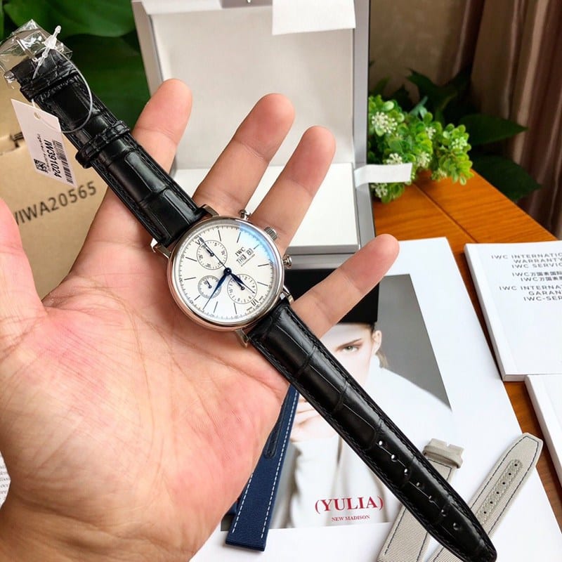 顶级复刻精仿万国原单柏涛菲诺手表瑞士eta7750机芯白盘鳄鱼皮表带正面图