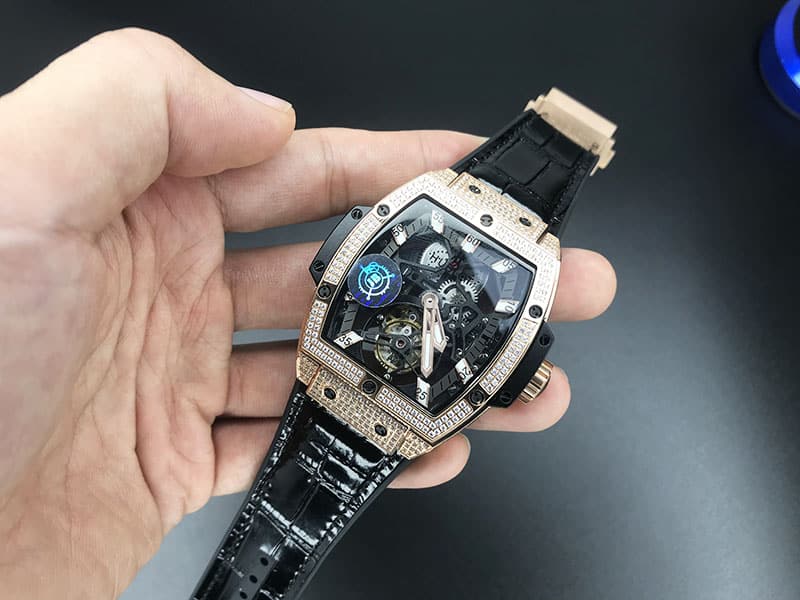 复刻手表JB宇舶MASTERPIECE系列906款真陀飞轮酒桶型男士机械表正面图