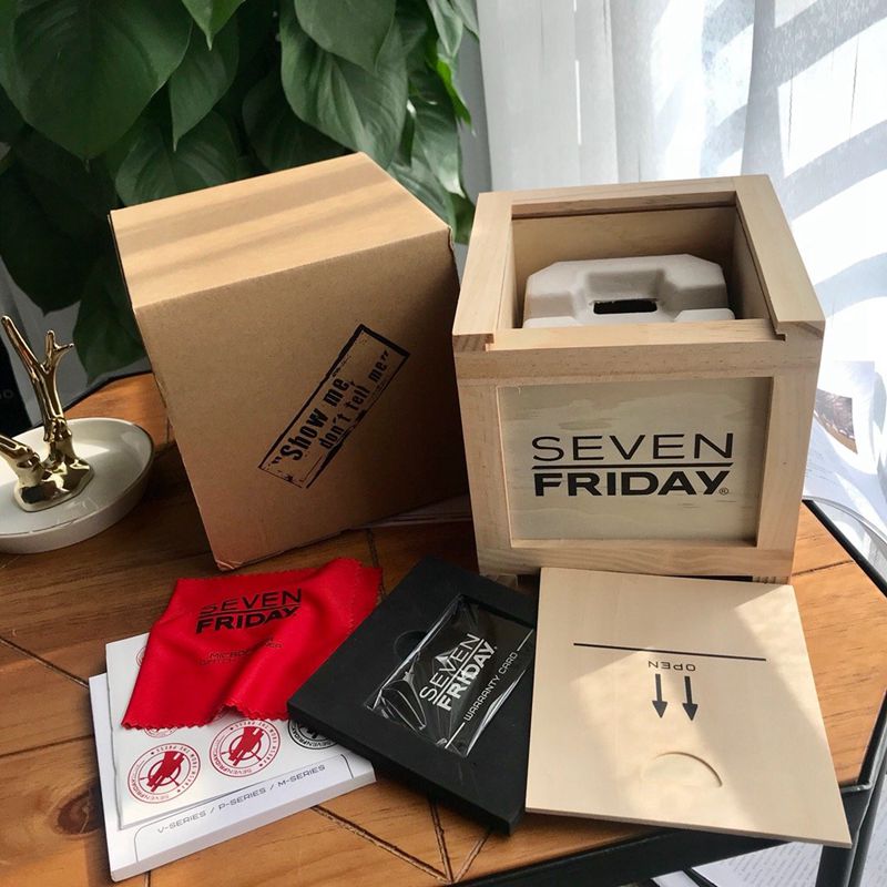 七个星期五复刻手表Sevenfriday自动机械男表包装图