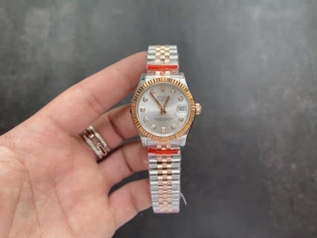 劳力士复刻手表日志型 31mm 间金女装腕表正面图
