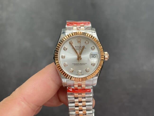 劳力士复刻手表日志型 31mm 间金女装腕表正面图