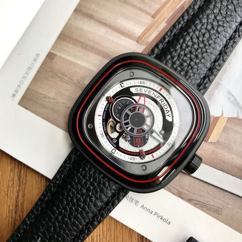七个星期五复刻手表新款sevenfridayP1B/10联名款正面图