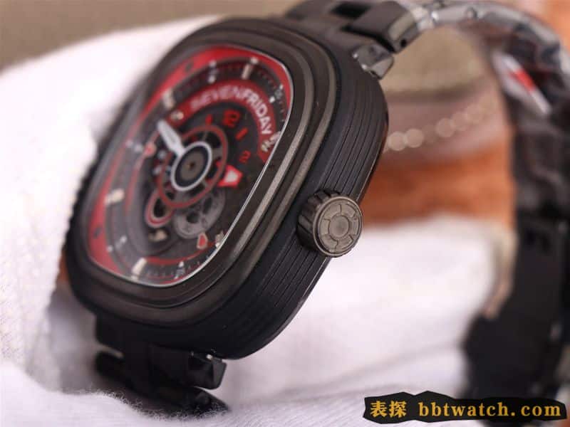 复刻手表七个星期五红黑配色引领潮流SEVENFRIDAY/自动机械男表瑞士钢带大表盘全黑色侧面图