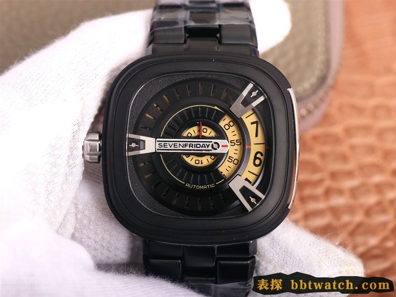 复刻手表七个星期五SEVENFRIDAY/自动机械男表瑞士钢带大表盘全黑色正面图
