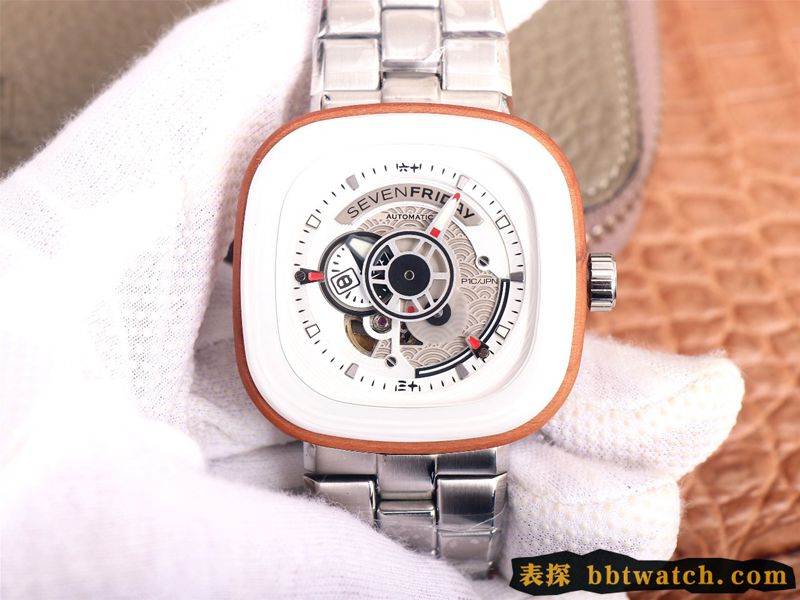 复刻七个星期五手表SEVENFRIDAY/自动机械男表瑞士钢带大表盘白色正面图