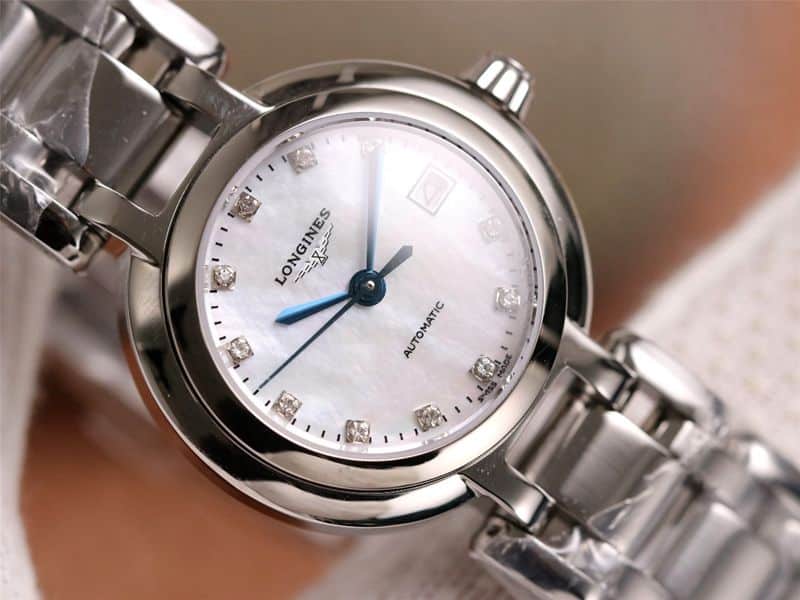 浪琴复刻手表Longines表心月系列腕表正面图