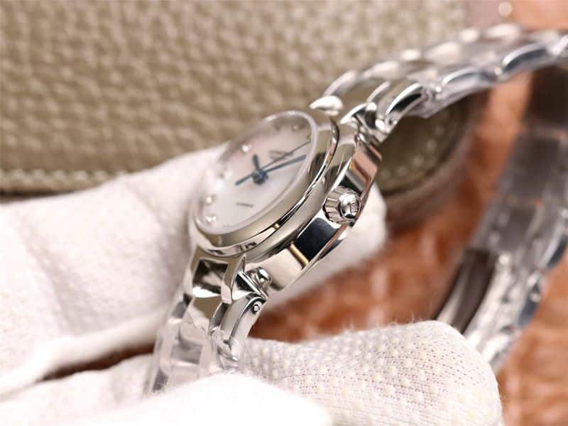 浪琴复刻手表Longines表心月系列腕表侧面图