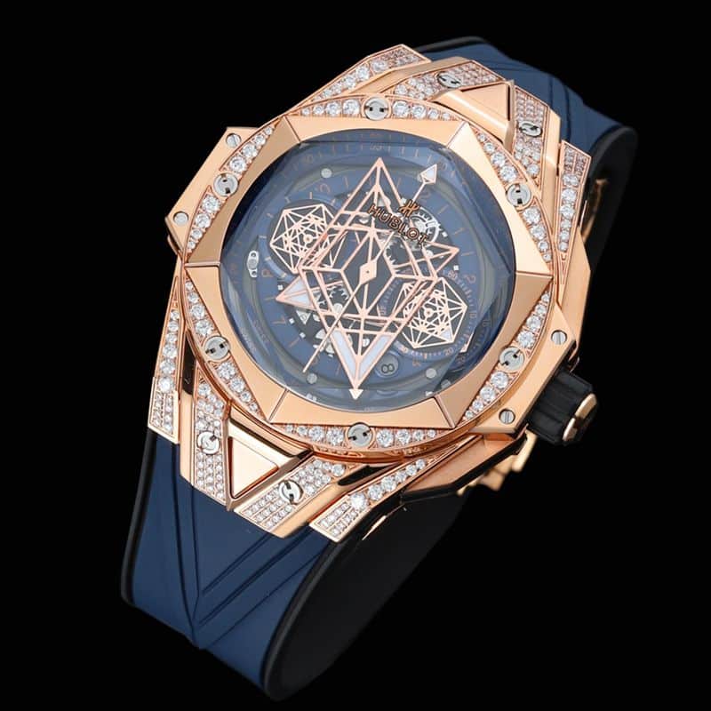 Hublot宇舶精仿手表手表全新BigBangSangBleuII刺青男士机械腕表正面图