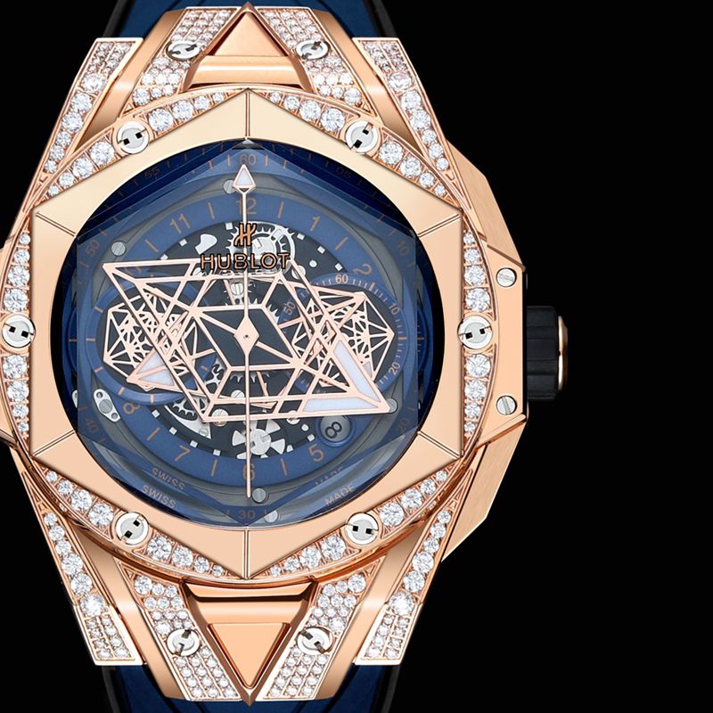 Hublot宇舶精仿手表手表全新BigBangSangBleuII刺青男士机械腕表正面图