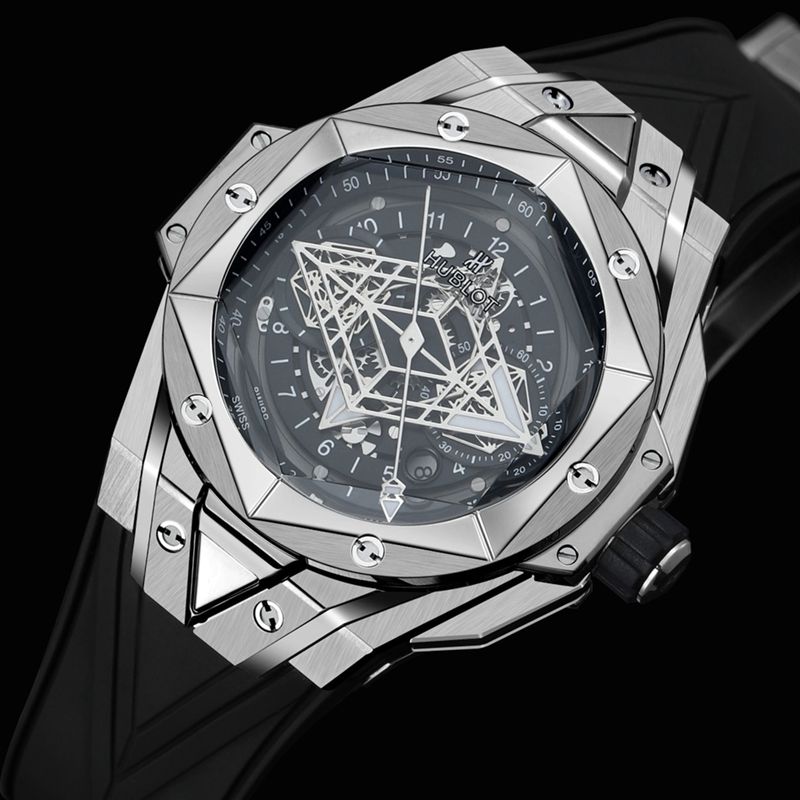 Hublot宇舶高仿手表全新BigBangSangBleuII刺青男士机械腕表正面图