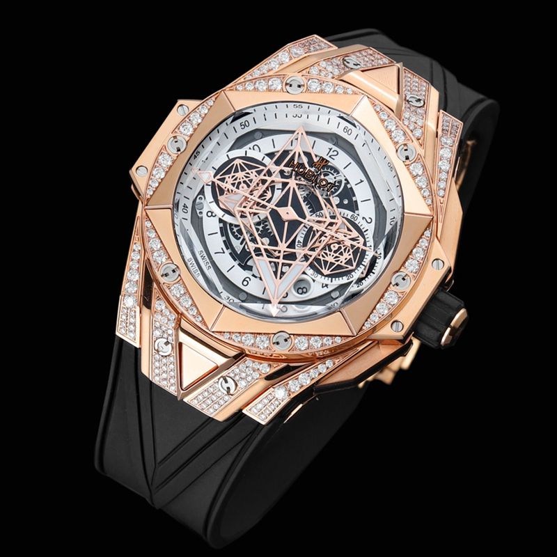 Hublot宇舶精仿手表手表全新BigBangSangBleuII刺青男士机械腕表正面图