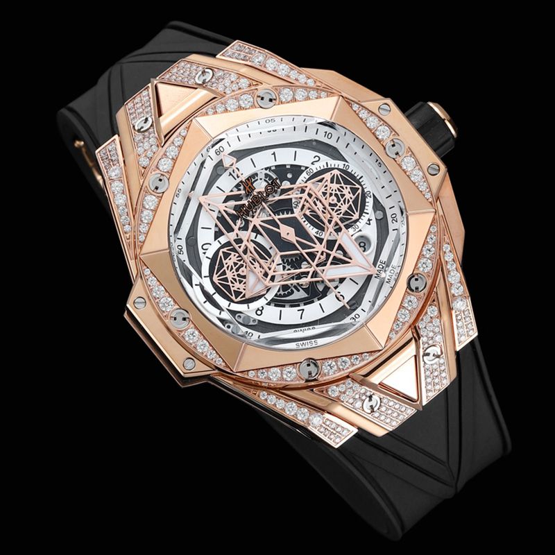 Hublot宇舶精仿手表手表全新BigBangSangBleuII刺青男士机械腕表正面图