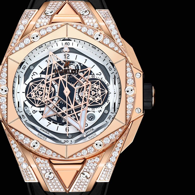 Hublot宇舶精仿手表手表全新BigBangSangBleuII刺青男士机械腕表正面图