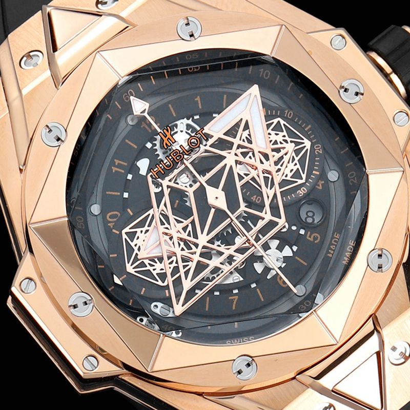 Hublot宇舶高仿手表全新BigBangSangBleuII刺青男士机械腕表正面图