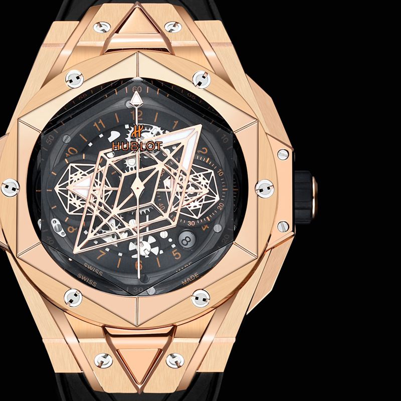 Hublot宇舶高仿手表全新BigBangSangBleuII刺青男士机械腕表正面图