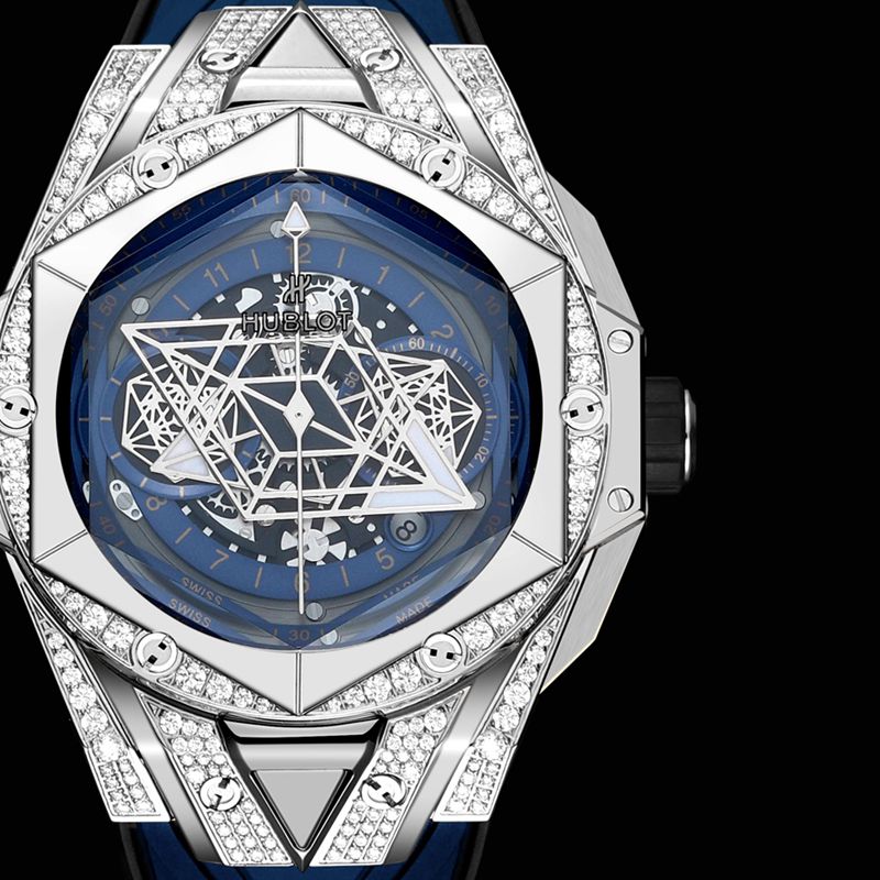 Hublot宇舶复刻手表全新BigBangSangBleuII刺青男士机械腕表正面图