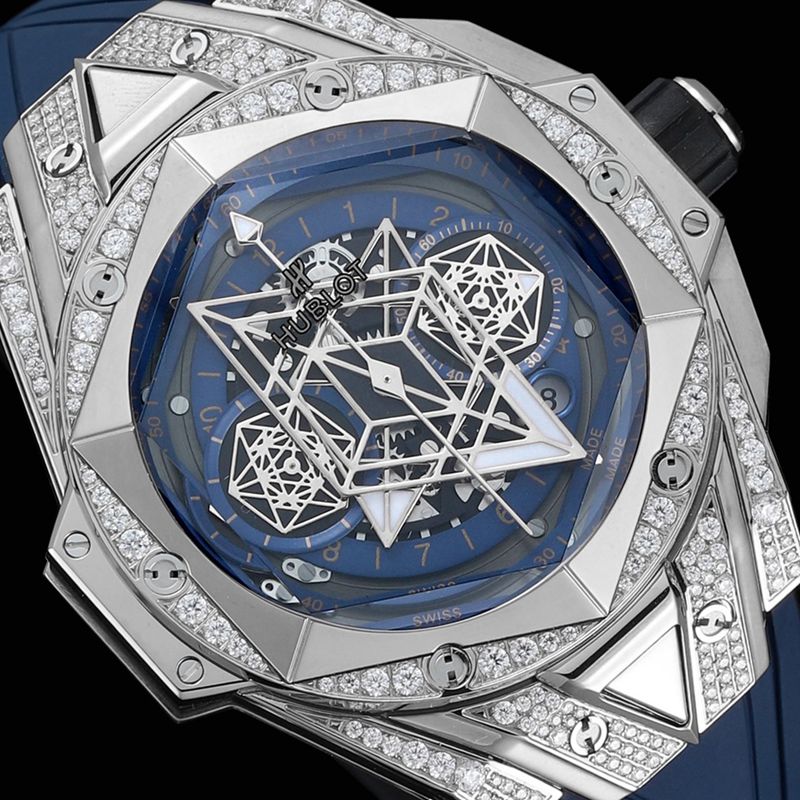 Hublot宇舶复刻手表全新BigBangSangBleuII刺青男士机械腕表正面图