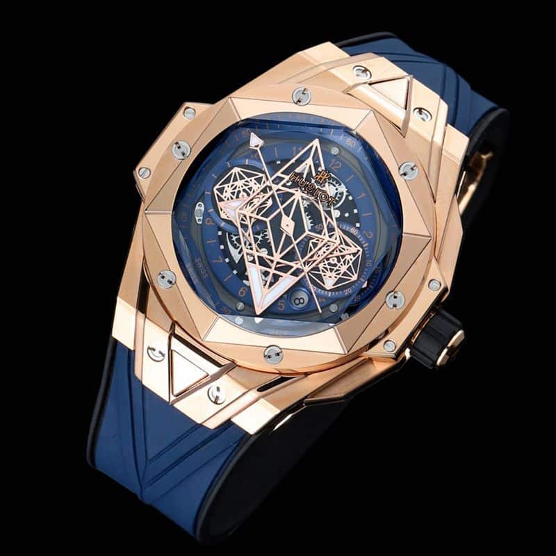 Hublot宇舶精仿手表全新BigBangSangBleuII刺青男士机械腕表正面图