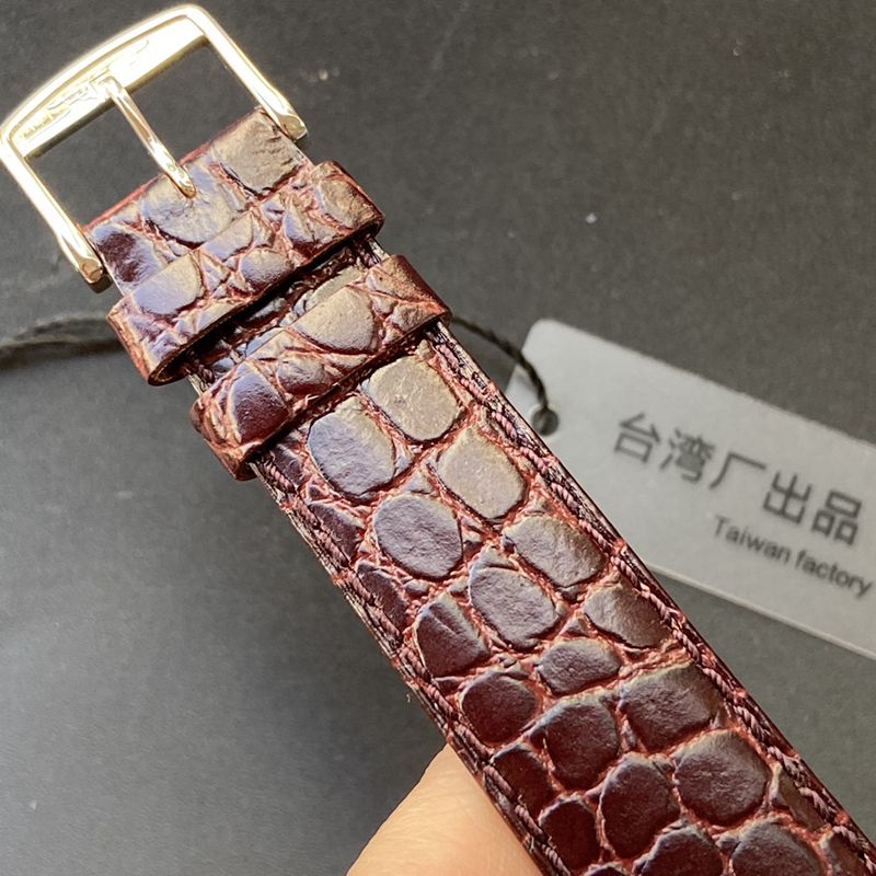 浪琴顶级复刻手表超薄嘉岚系列精品情侣对表石英白盘皮带腕表表扣图