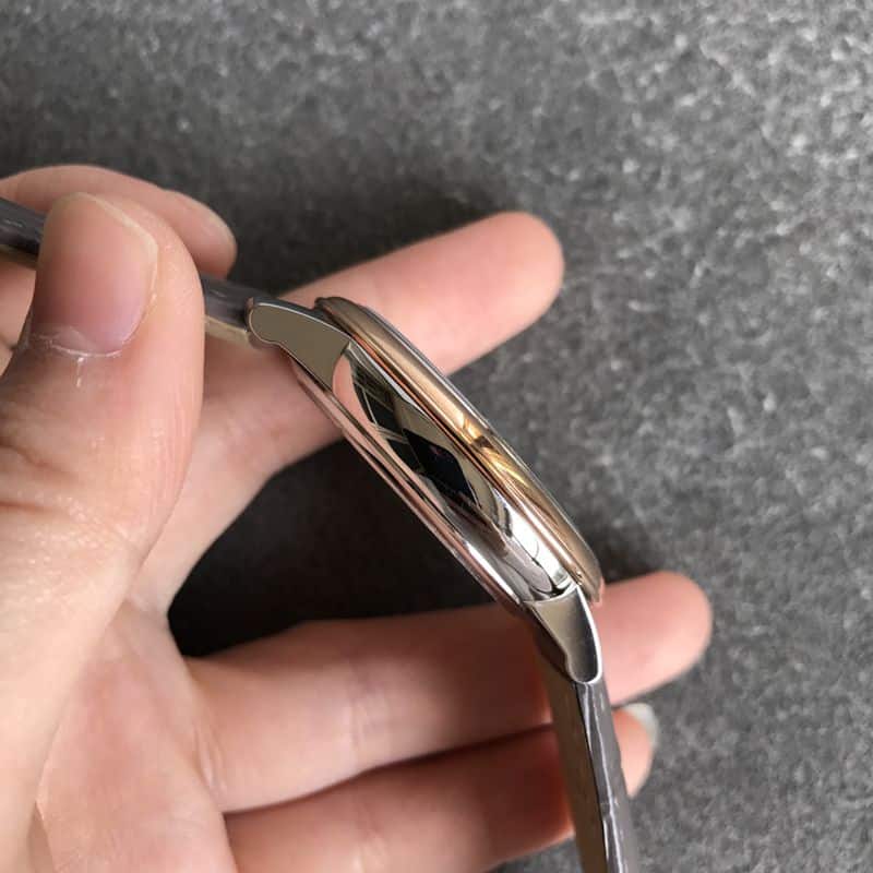 欧米茄顶级复刻手表蝶飞系列白面皮带男士机械腕表侧面图