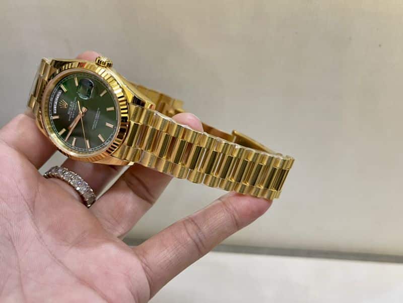 真金真钻劳力士顶级精仿手表日志系列绿盘包黄金男士机械腕表表链图