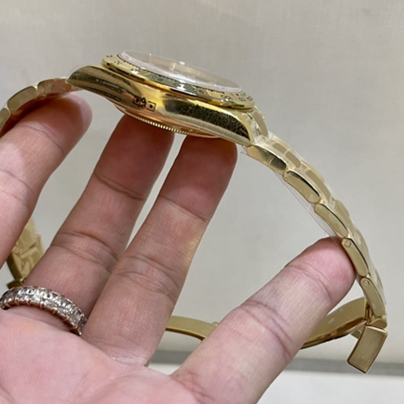 劳力士 迪通拿男款真金真钻腕表侧面图