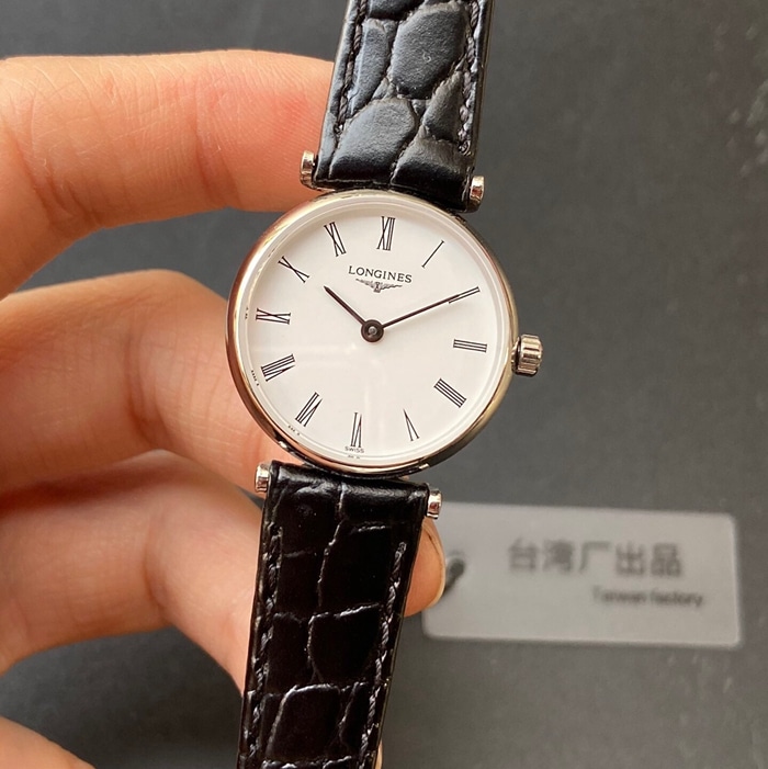 顶级复刻手表浪琴情侣对表白盘黑带超薄嘉岚系列皮带腕表正面图