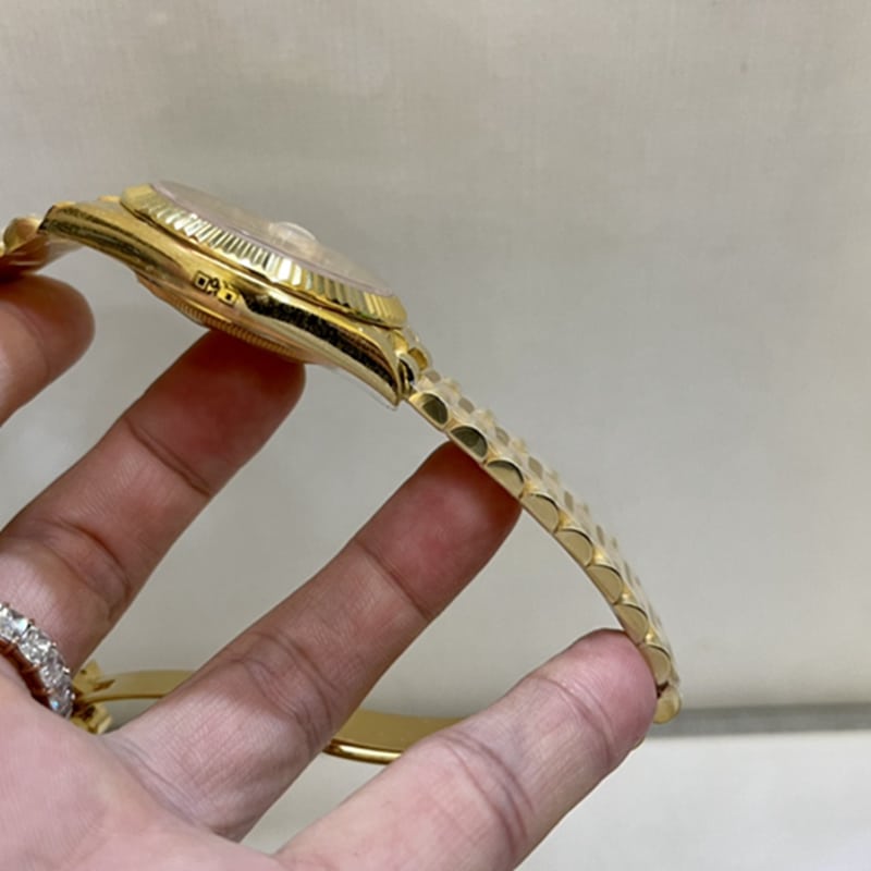 劳力士 日志款男款真金真钻腕表侧面图