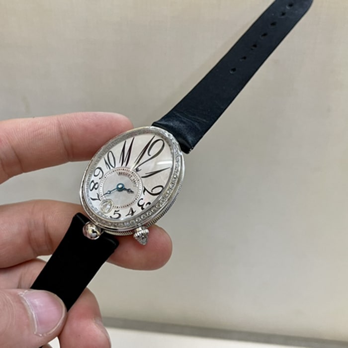真金真钻顶级复刻手表宝玑女款白盘那不勒斯王后系列皮带腕表正面图