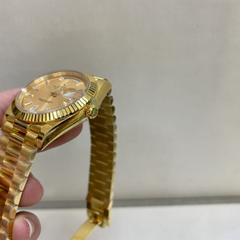 劳力士 日志款男款真金真钻腕表侧面图