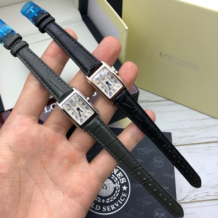 顶级复刻原单手表浪琴女款白盘黑带黛绰维纳系列皮带腕表正面图
