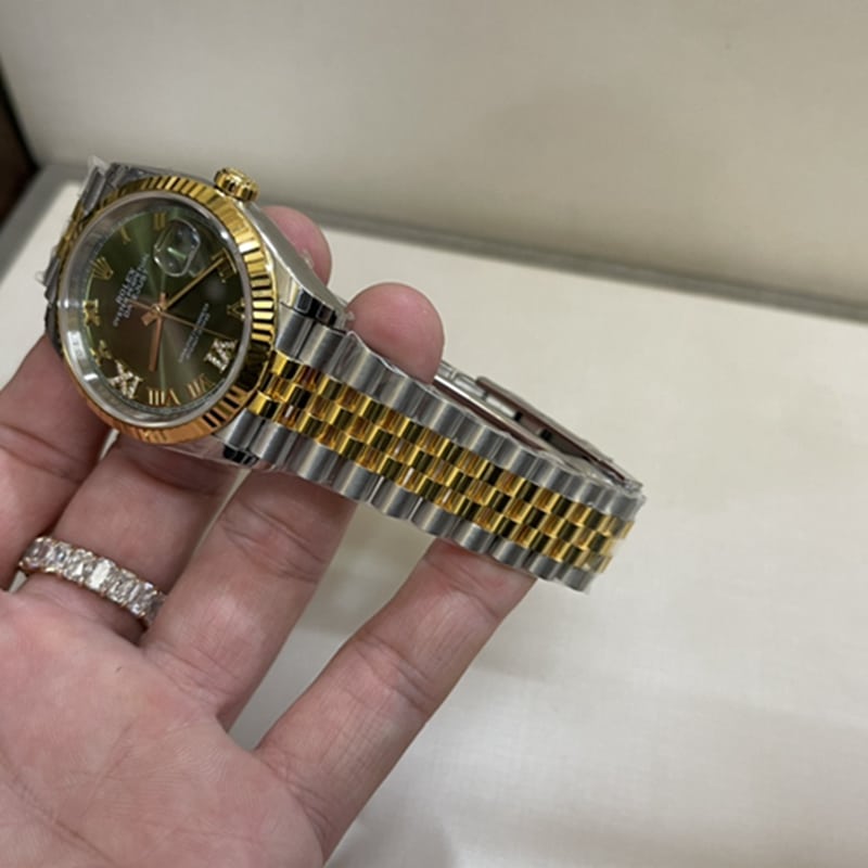 劳力士日志型男款真金真钻腕表细节图