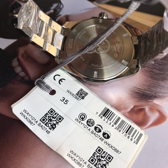 顶级复刻原单手表泰格豪雅男款黑盘钢带竟潜系列石英腕表底盖图
