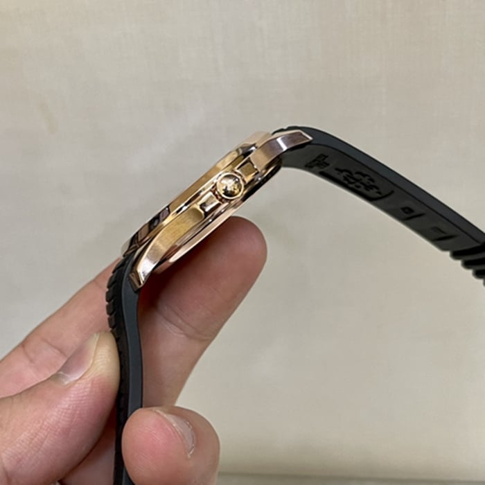 顶级复刻手表百达翡丽男款真金真钻腕表侧面图