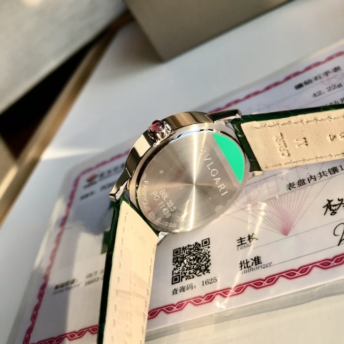 顶级复刻手表宝格丽女款白盘自动机械皮带腕表侧面图