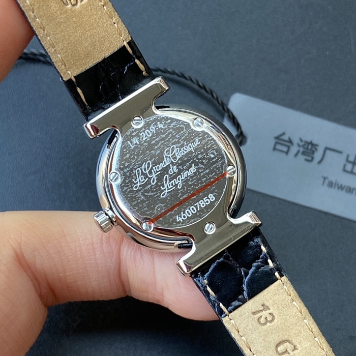 顶级复刻手表浪琴情侣表蓝盘黑带嘉岚系列皮带石英腕表后盖图