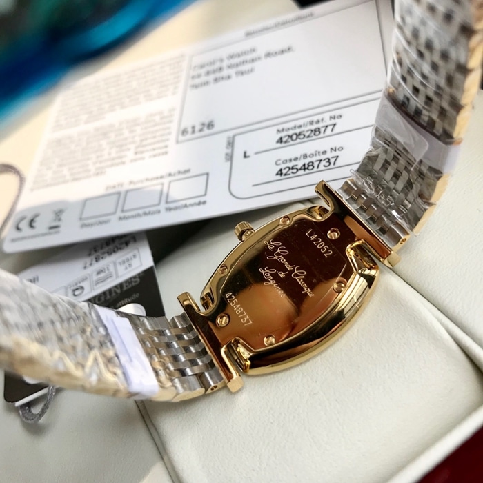 原单顶级复刻手表浪琴女款白盘间金带嘉岚系列石英腕表底盖图