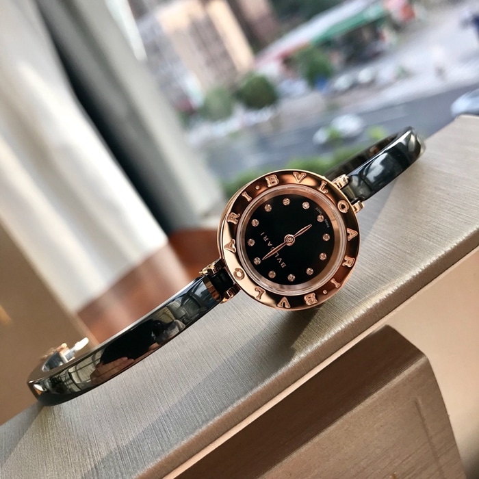 真金真钻顶级复刻手表宝格丽女款白盘白带B.zero 1系列石英皮带腕表正面图